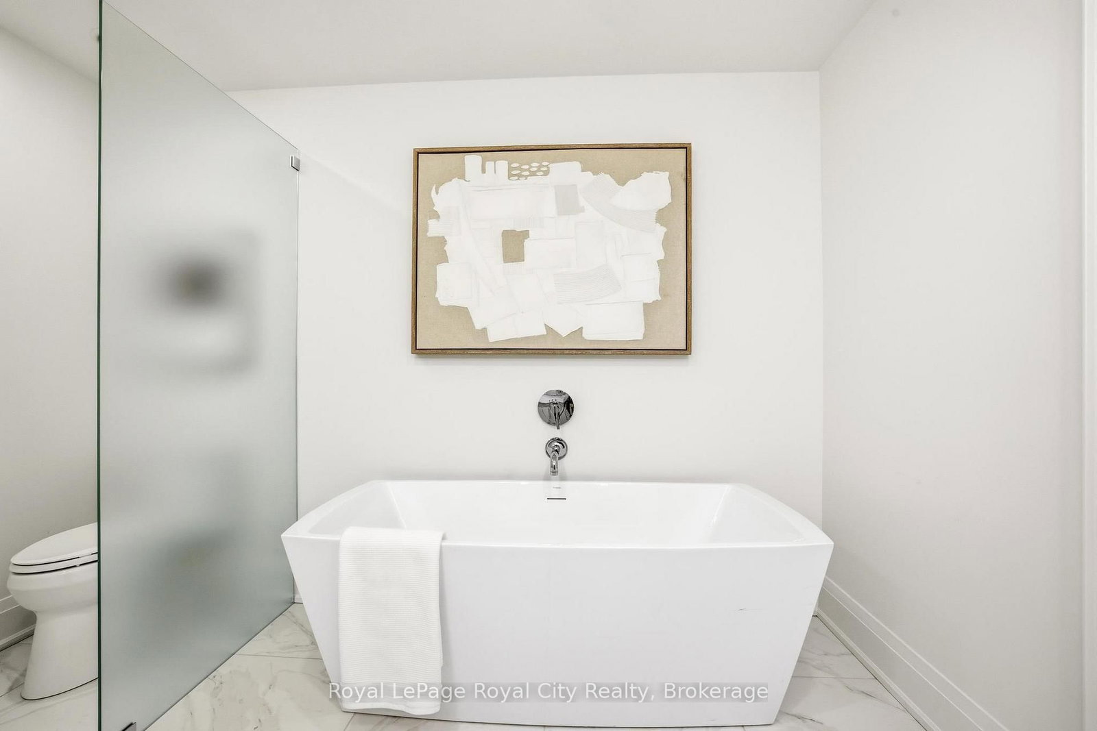 6523 Wellington 7 Road, Unit 211 - Photo 23