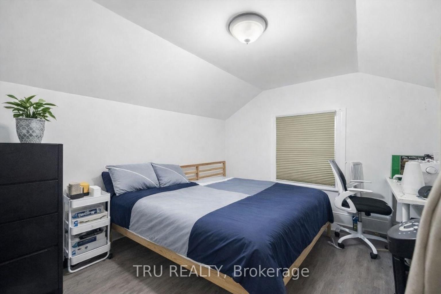355 Cambridge Street N - Photo 12