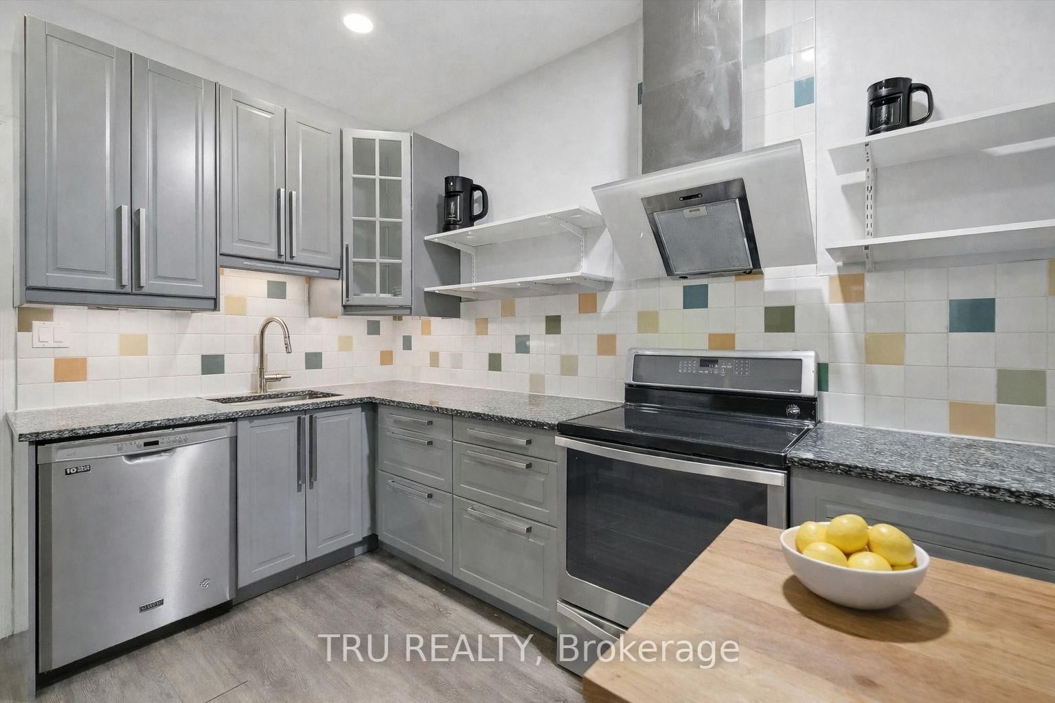 355 Cambridge Street N - Photo 2