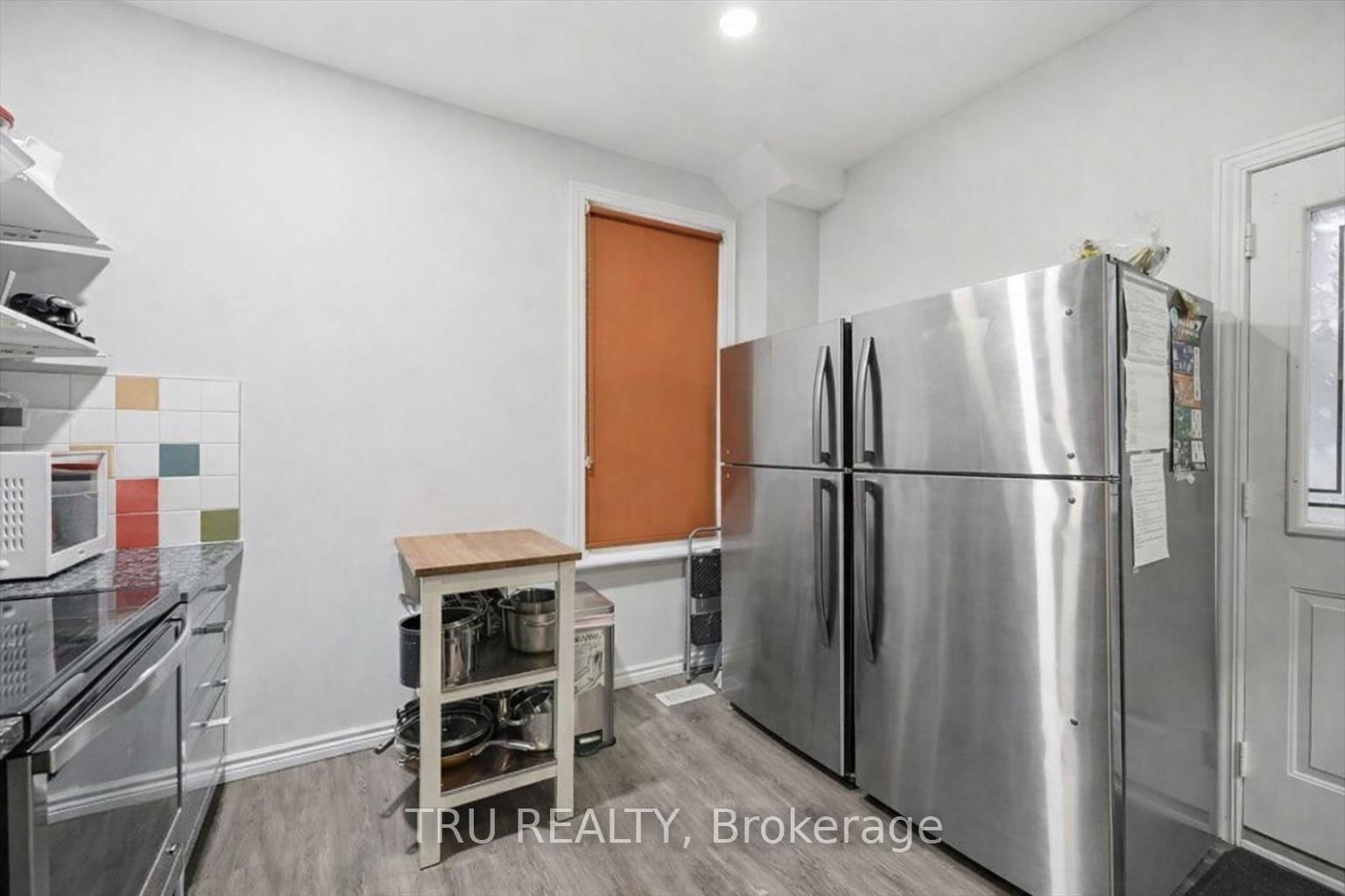 355 Cambridge Street N - Photo 3