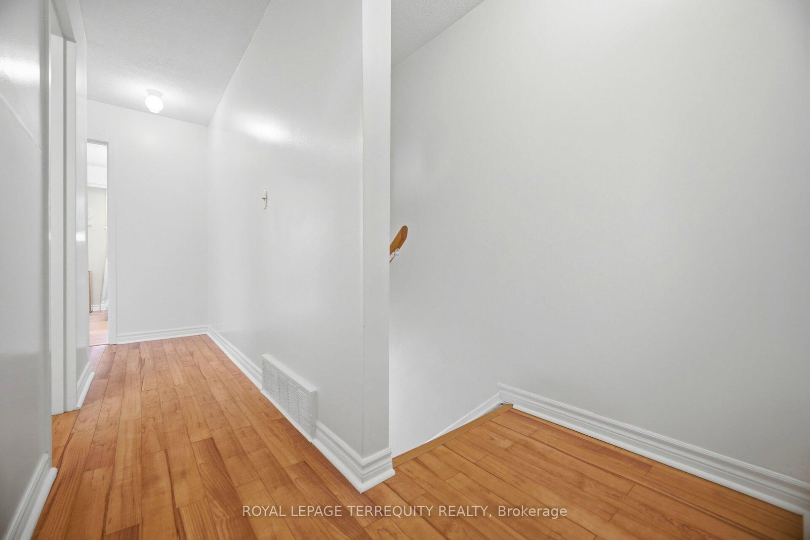 325 Mary Street, Unit 3 - Photo 23