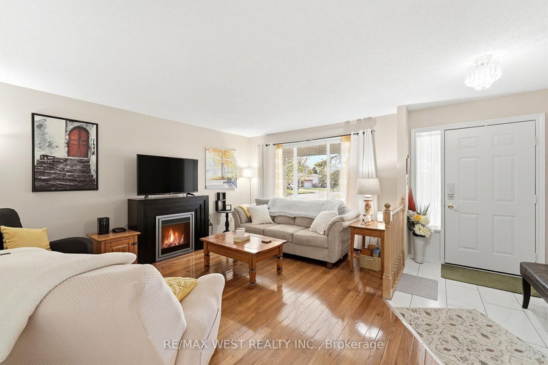 7917 Ethel St, Niagara Falls, L2H 2Z8 | Image 2