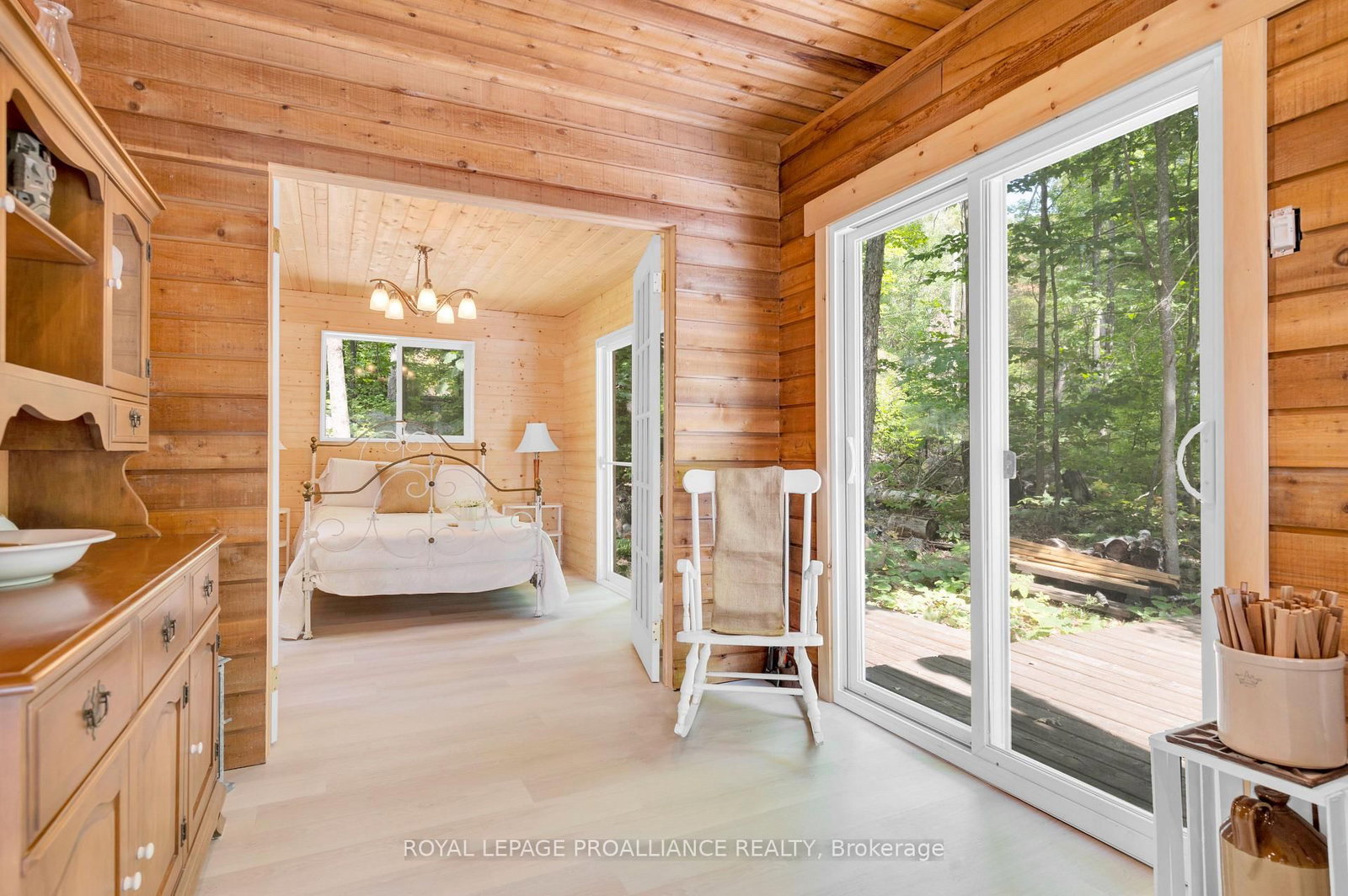 1780 Mazinaw Lake • Cloyne, ON photo 16