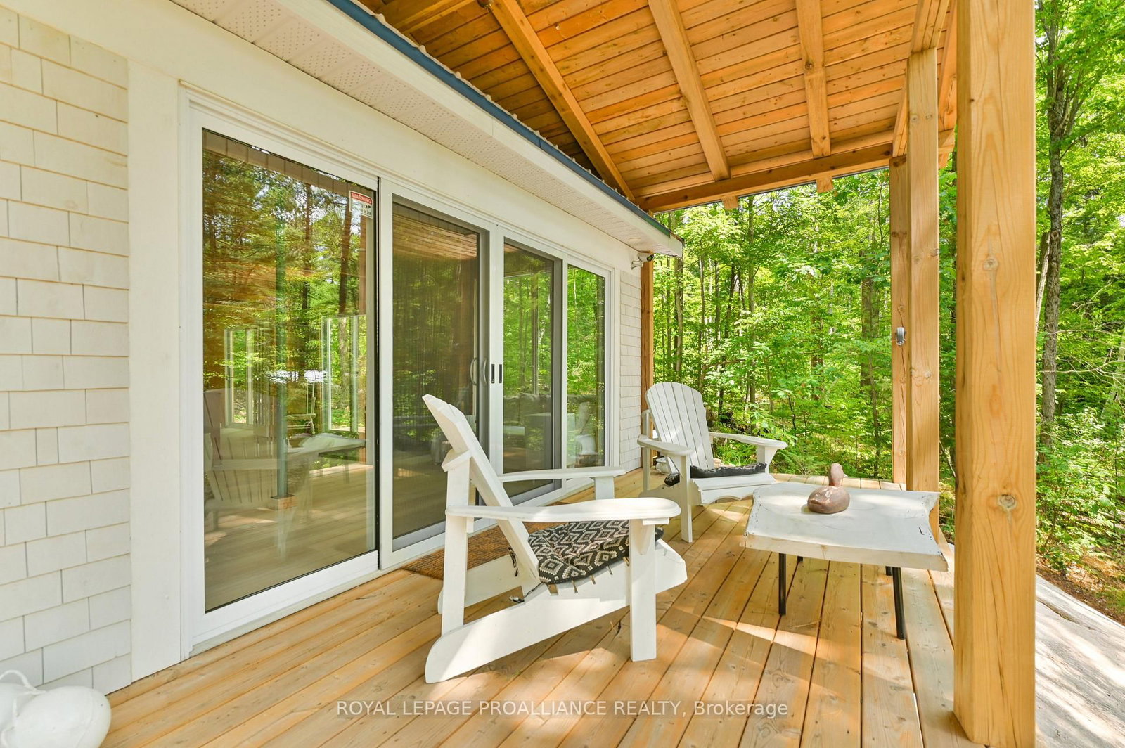 1780 Mazinaw Lake • Cloyne, ON photo 22