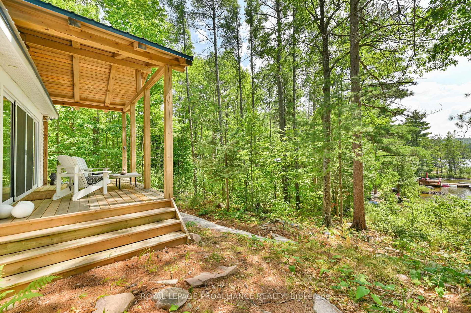 1780 Mazinaw Lake • Cloyne, ON photo 24