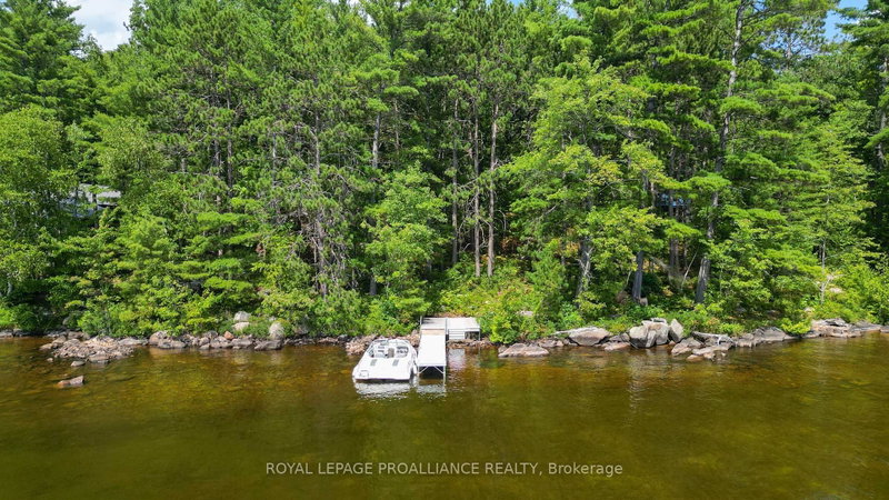 1780 Mazinaw Lake