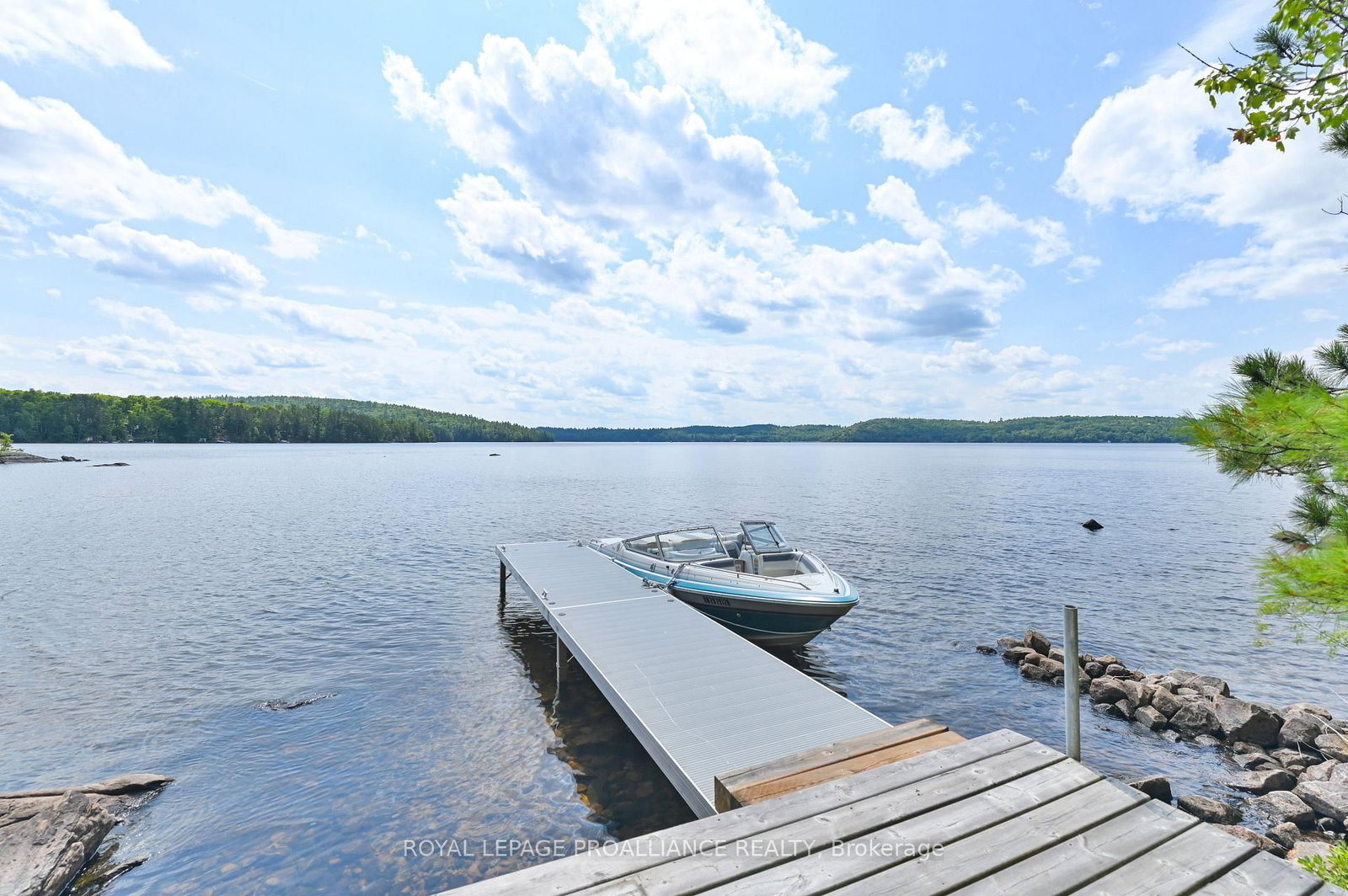 1780 Mazinaw Lake • Cloyne, ON photo 31