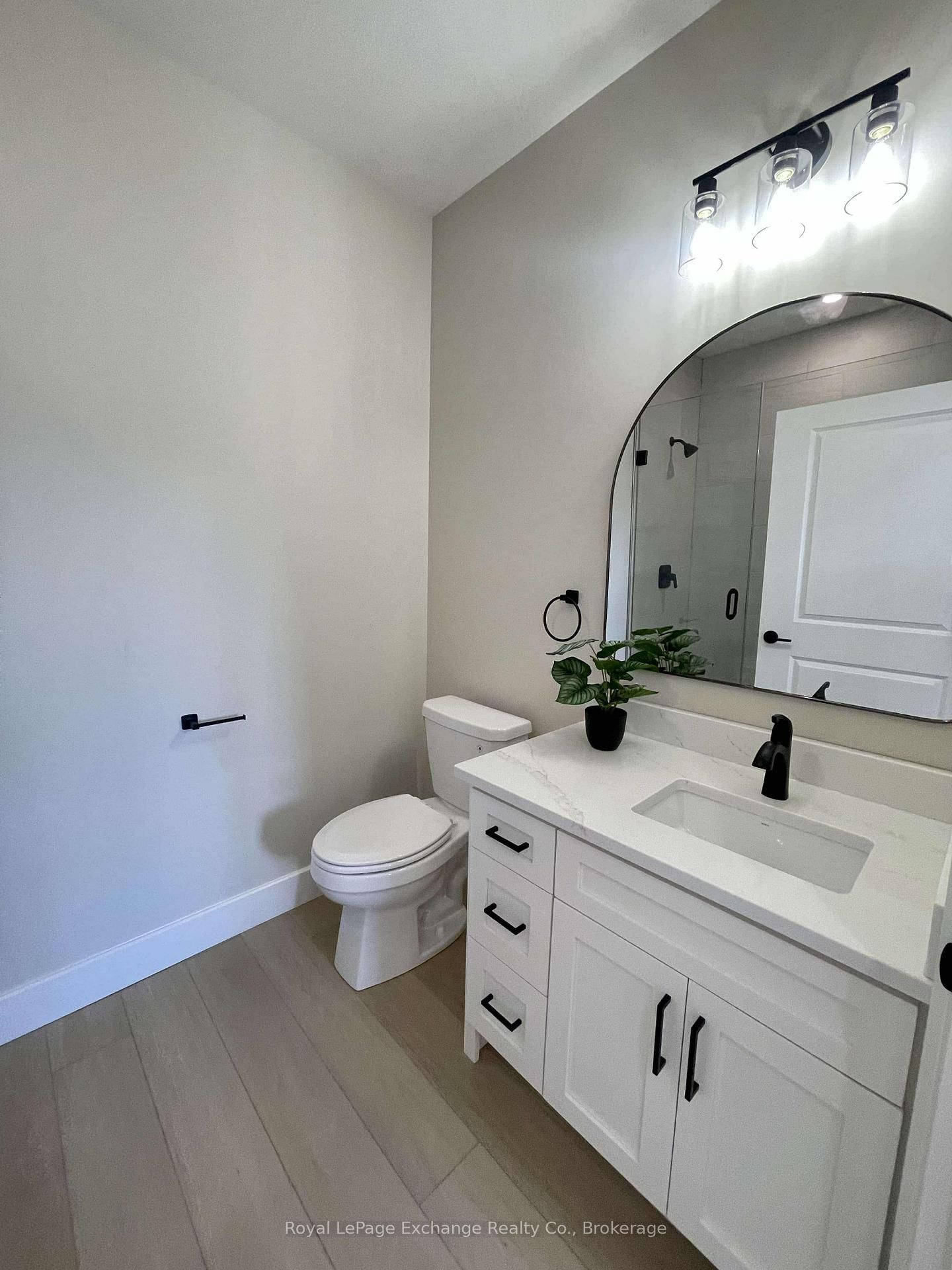 16 Mercedes Crescent N • Kincardine, ON photo 15