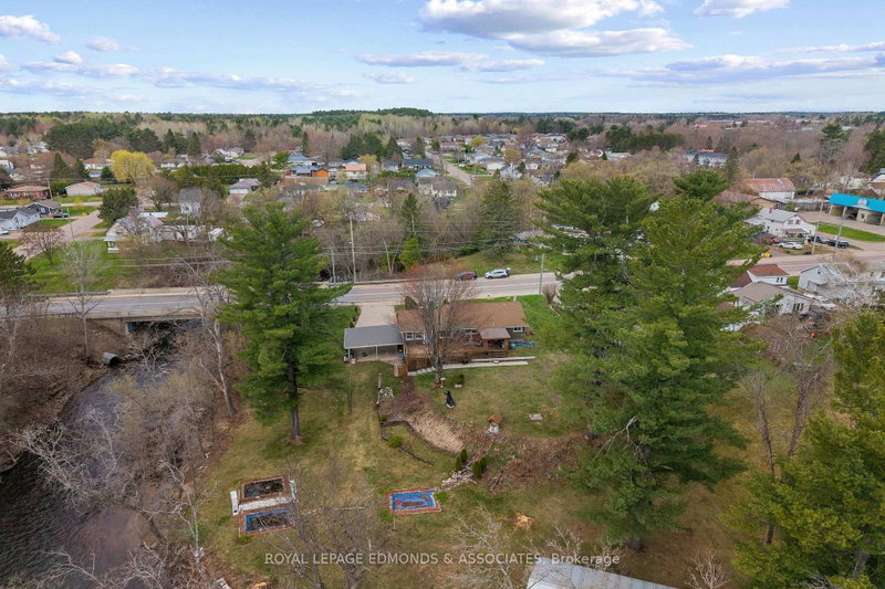 499 Boundary Rd E photo 5