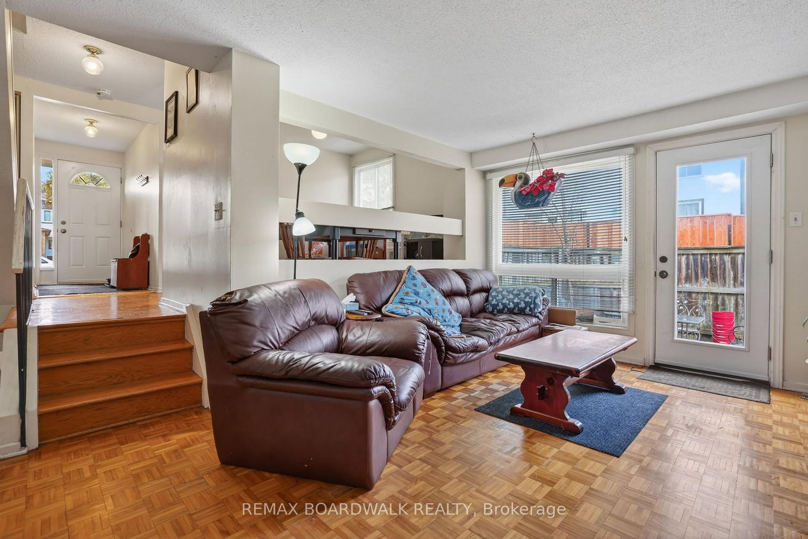 5 Vanessa Terrace • #D • Ottawa, ON photo 14