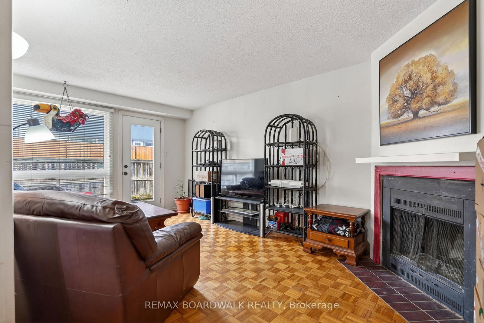 5 Vanessa Terrace • #D • Ottawa, ON photo 15