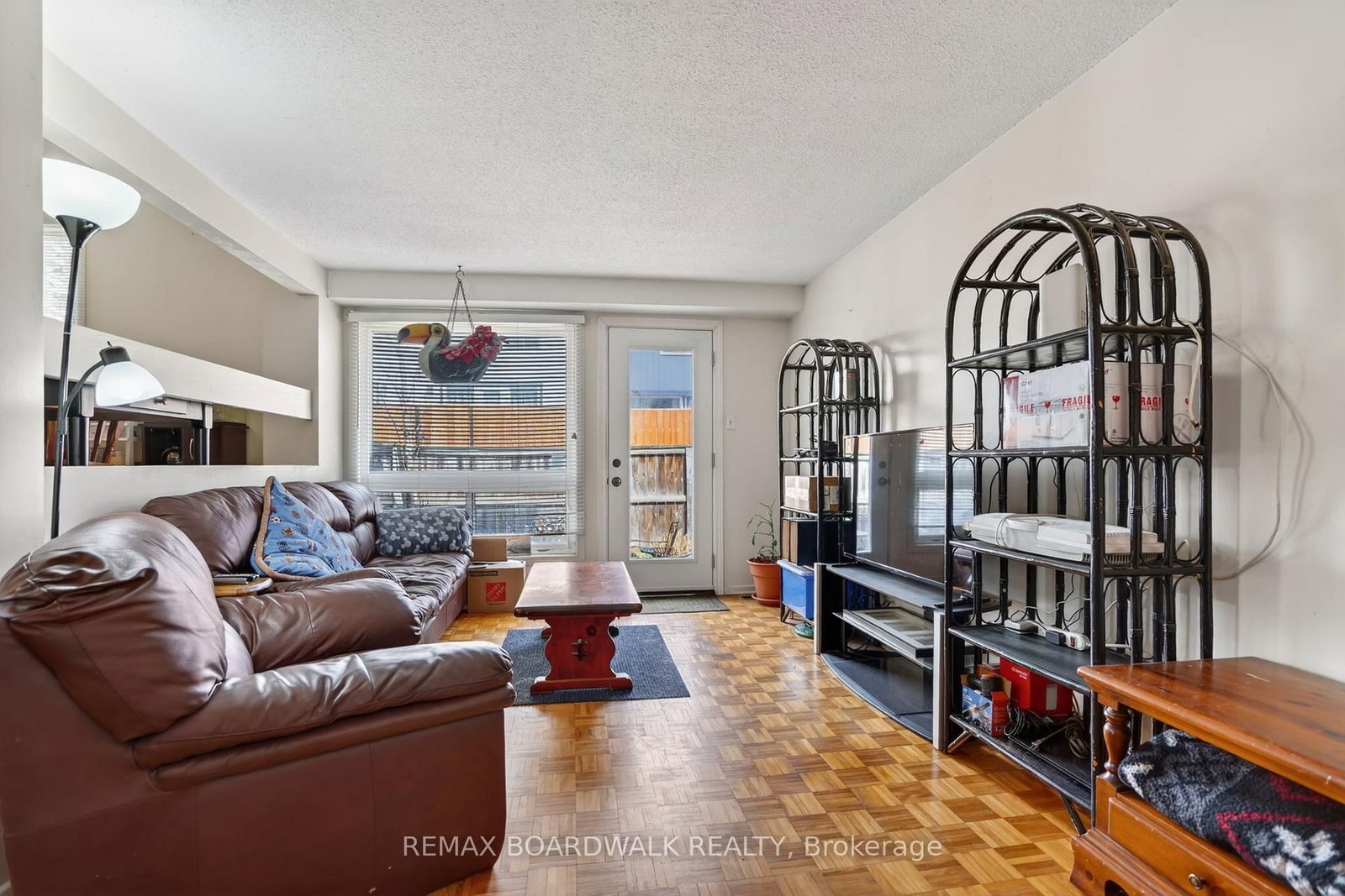 5 Vanessa Terrace • #D • Ottawa, ON photo 17