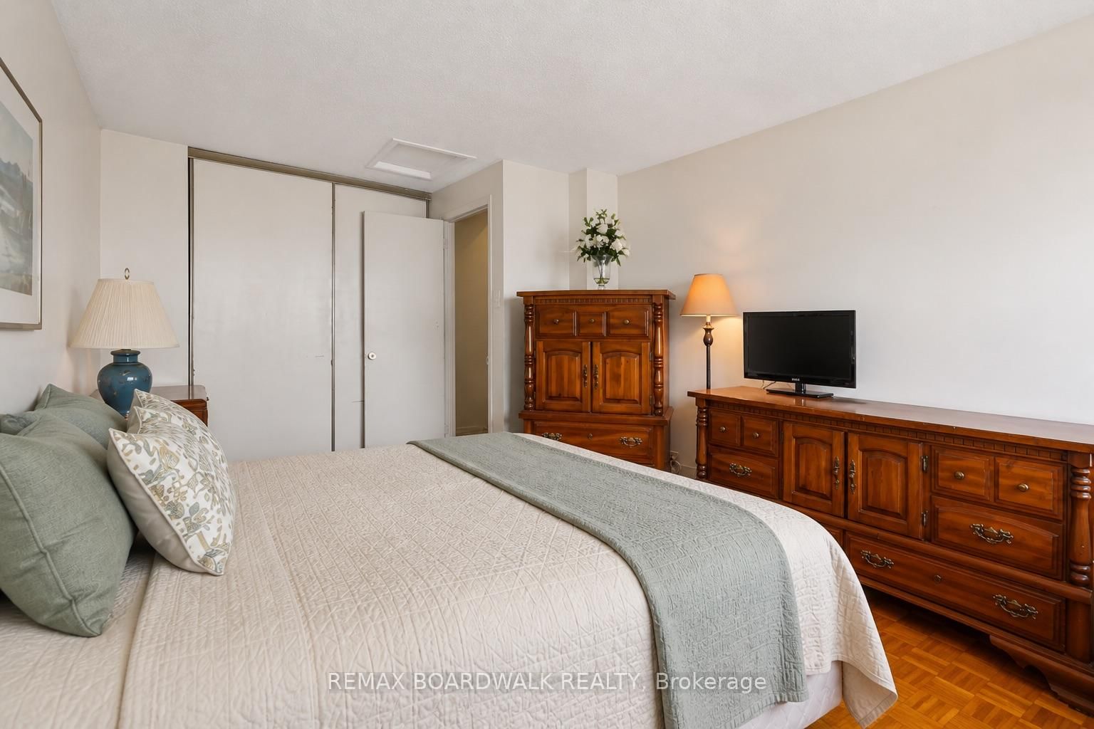 5 Vanessa Terrace • #D • Ottawa, ON photo 21