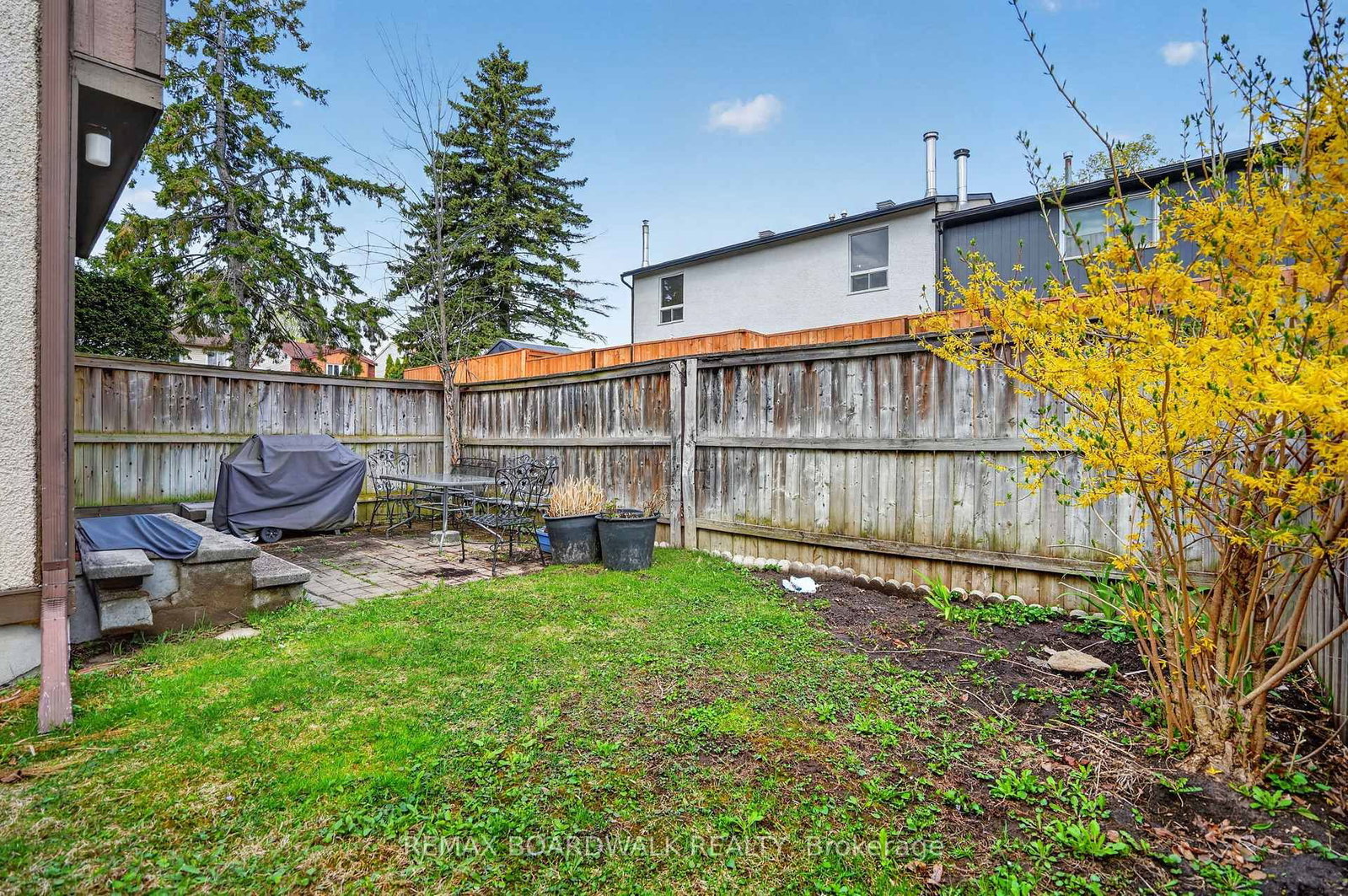 5 Vanessa Terrace • #D • Ottawa, ON photo 31