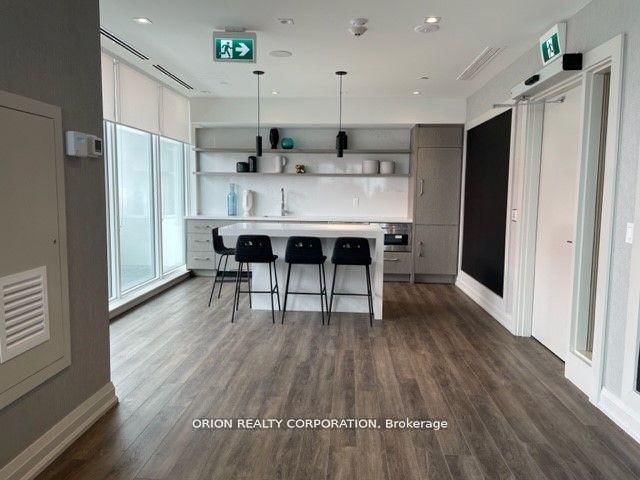 212 King William Street, Unit 821 - Photo 14