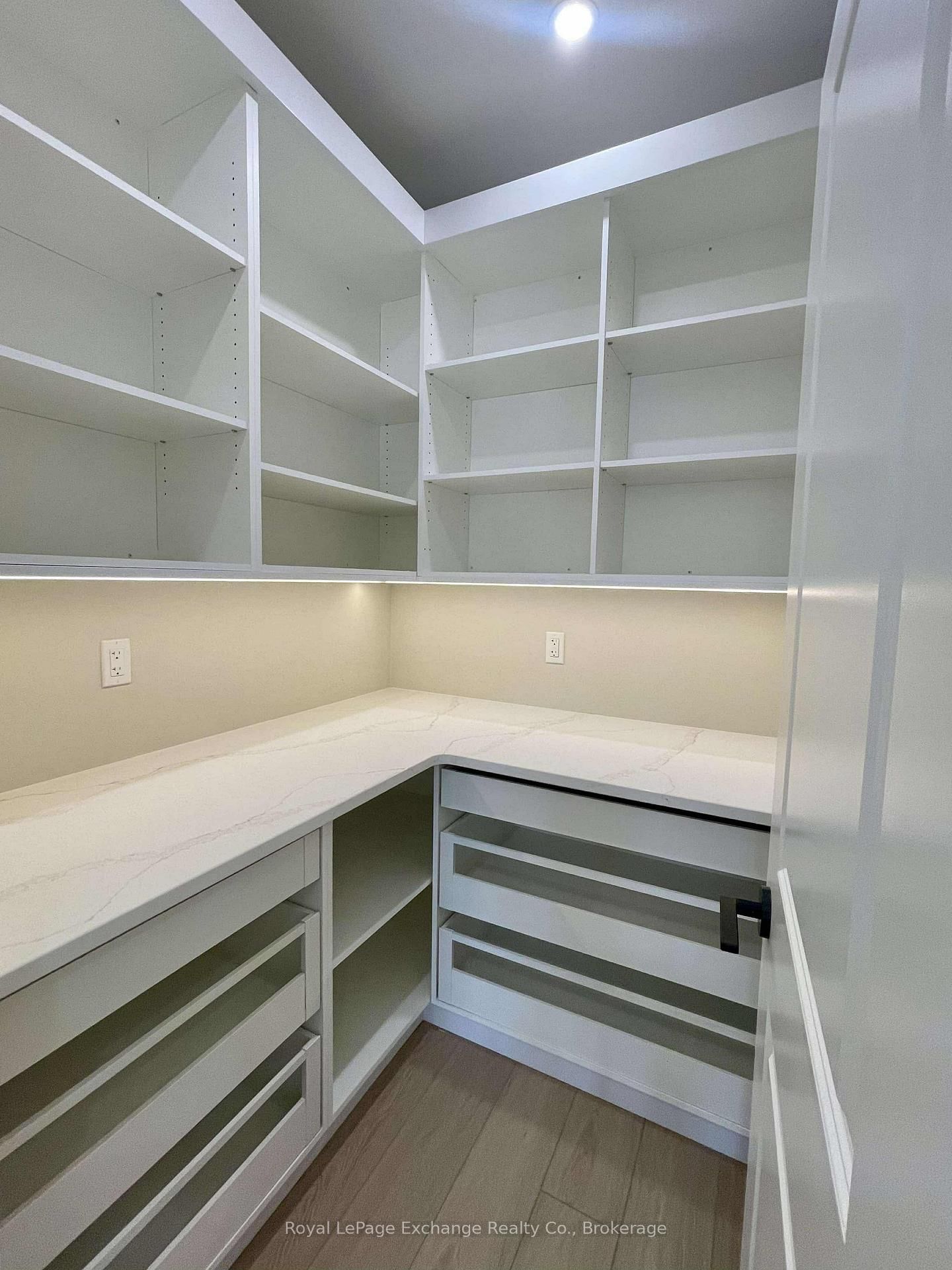 20 Mercedes Crescent • Kincardine, ON photo 4