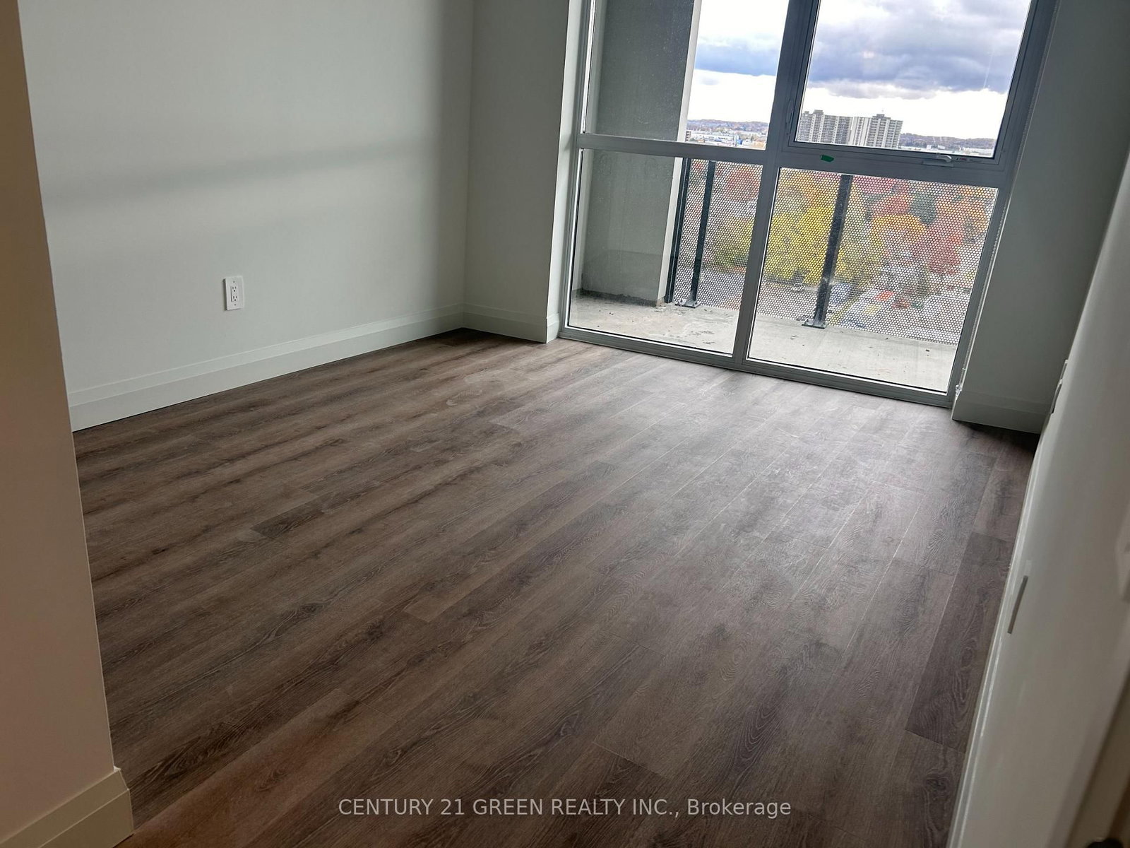 1333 Weber Street E, Unit 1105 - Photo 9