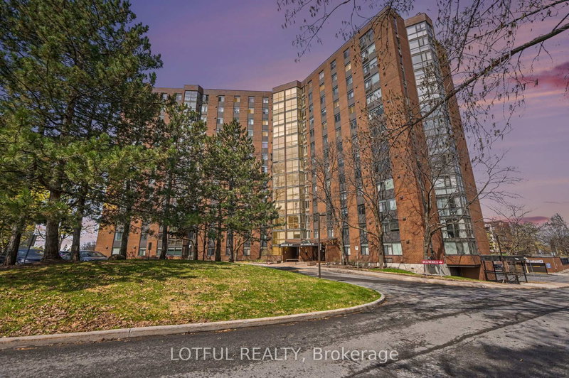 home for sale on 1114-2871 Richmond Road