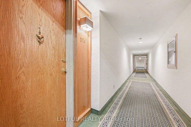 1114 - 2871 Richmond Road