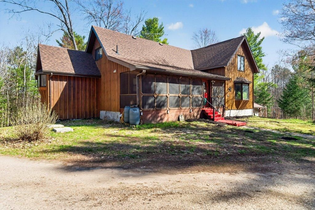 1205 Head Road