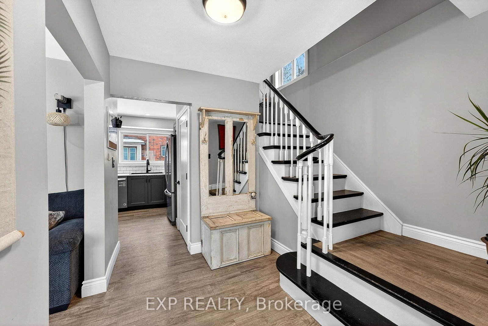 266 Bleecker Avenue • Belleville, ON photo 6