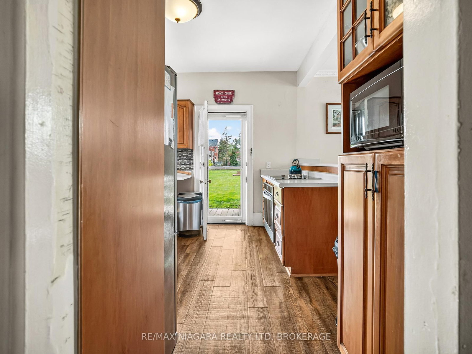 Listing Image 14