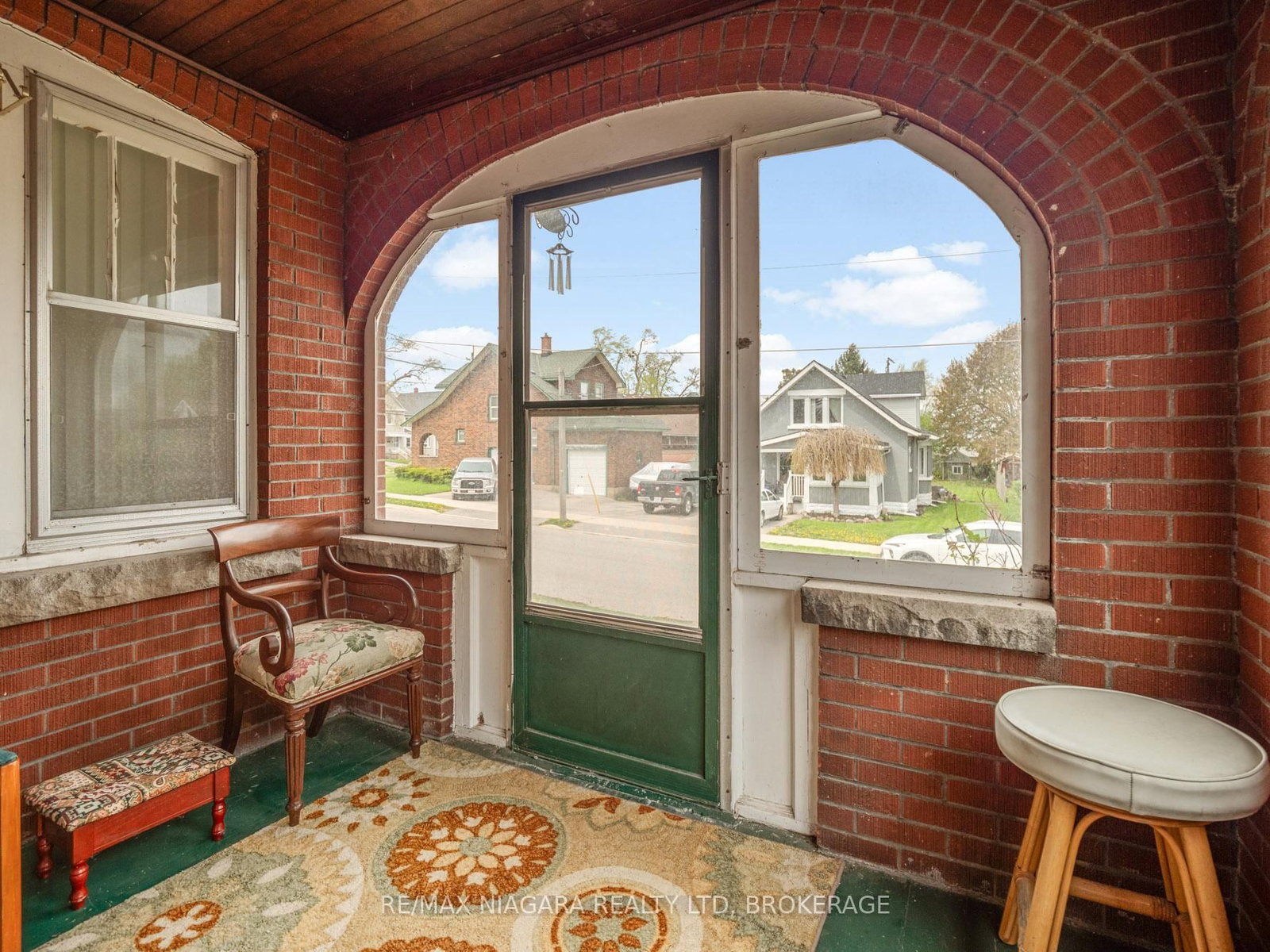 Listing Image 5