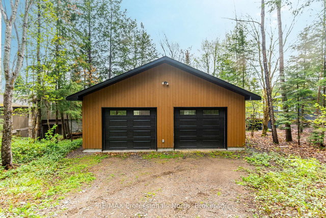 6213 Kennisis Lake Road