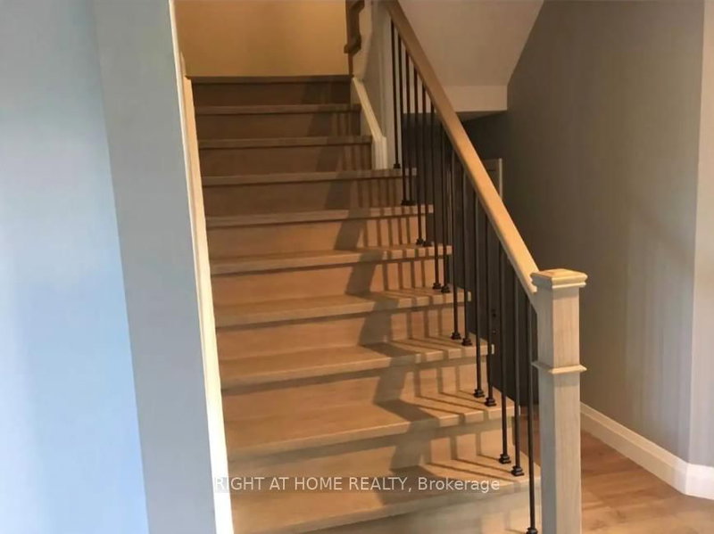 home for lease on 28 Bloomington Drive
