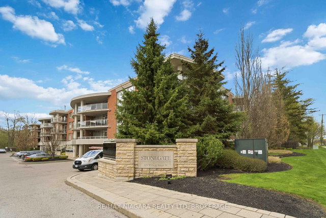 107 - 125 Wilson Street W