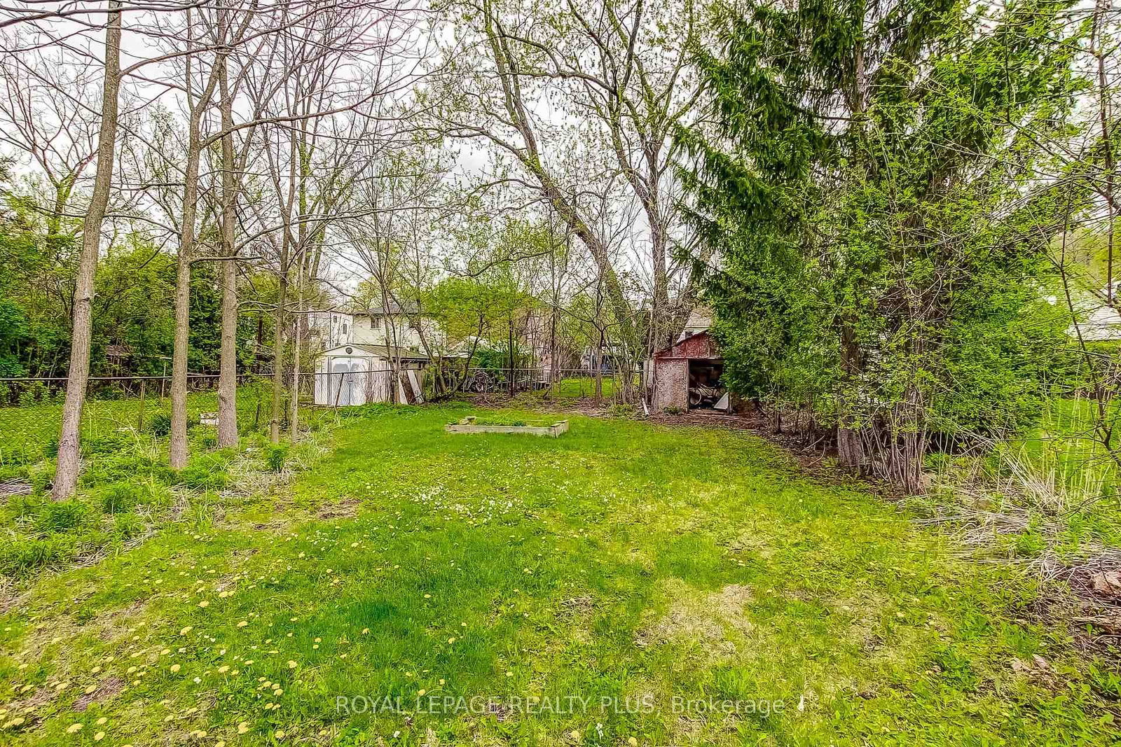 105 Hillview Street • Hamilton, ON photo 25