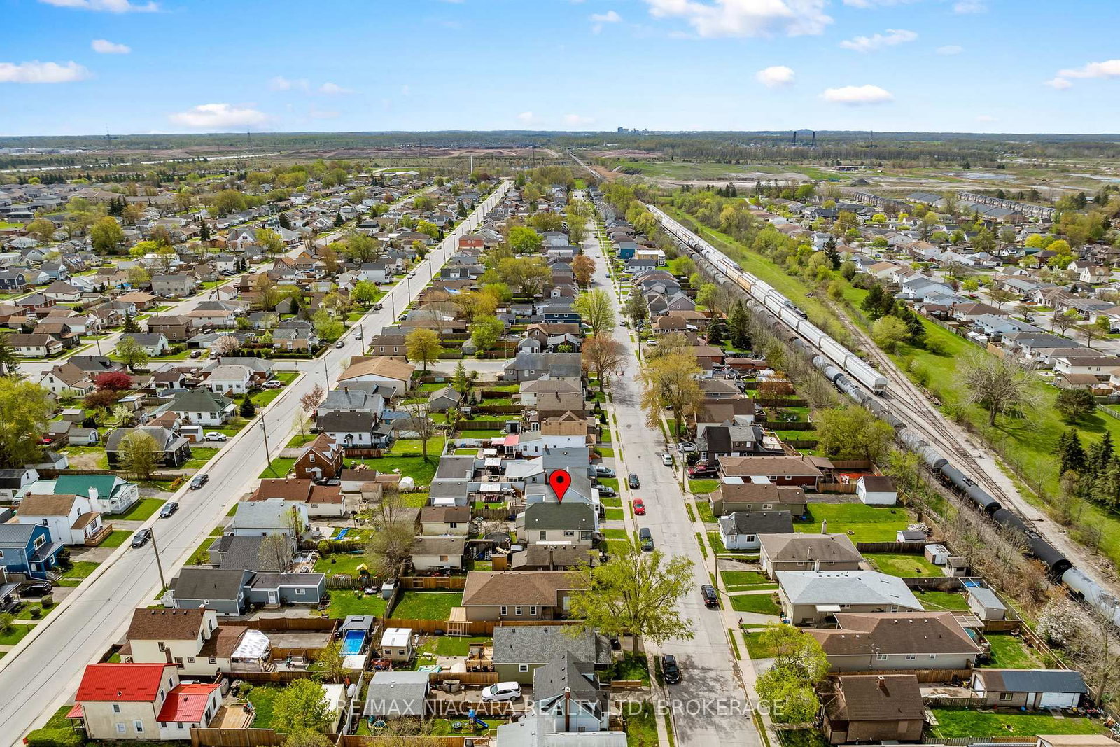 35 Deere Street • Welland, ON photo 30