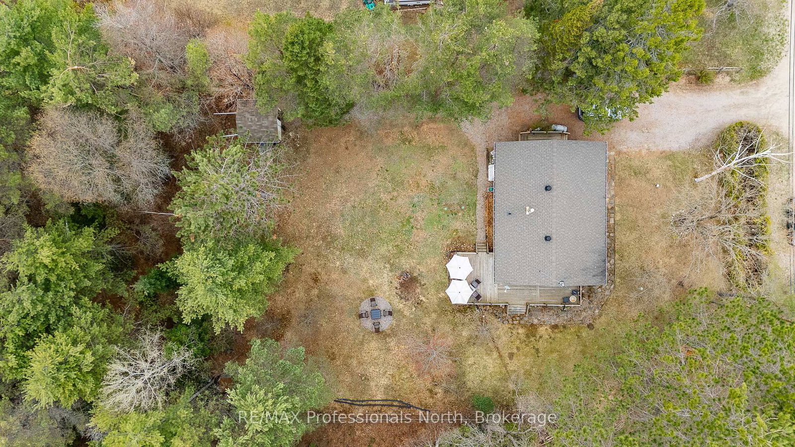 2195 Loop Road • Highlands East, ON photo 42