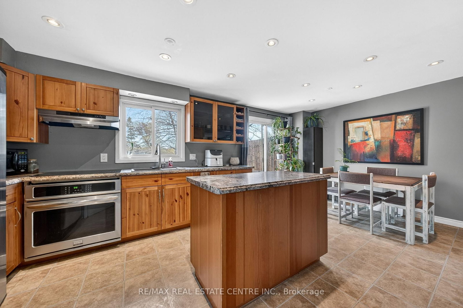 Listing Image 13