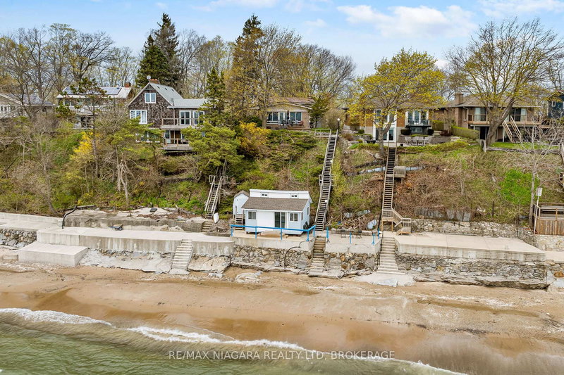 home for sale on 10419 Lakeshore Road