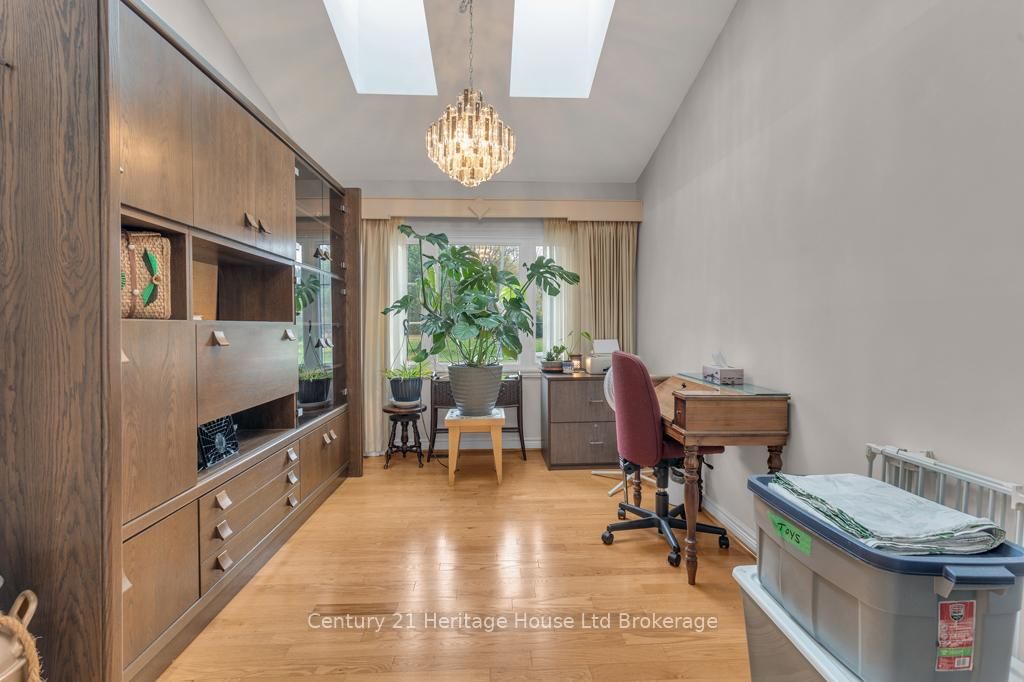 5 Dereham Drive • Tillsonburg, ON photo 14