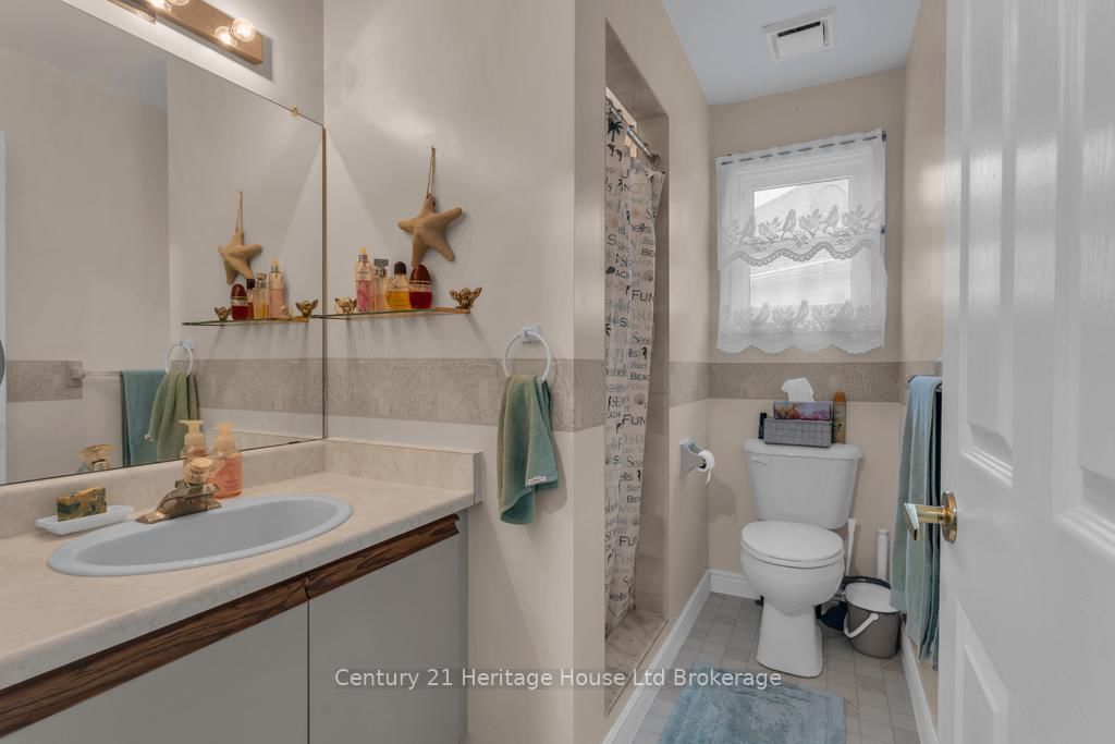 5 Dereham Drive • Tillsonburg, ON photo 16