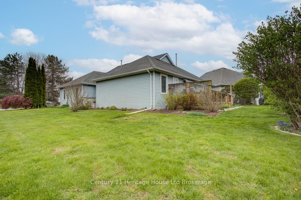 5 Dereham Drive • Tillsonburg, ON photo 27