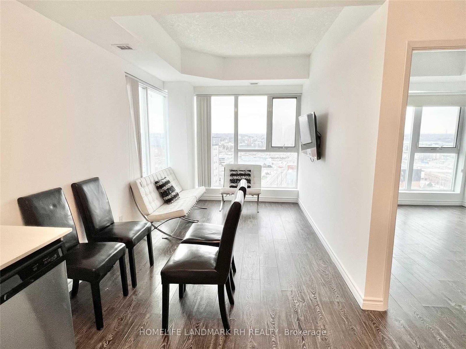158 King Street N, Unit 1705 - Photo 4