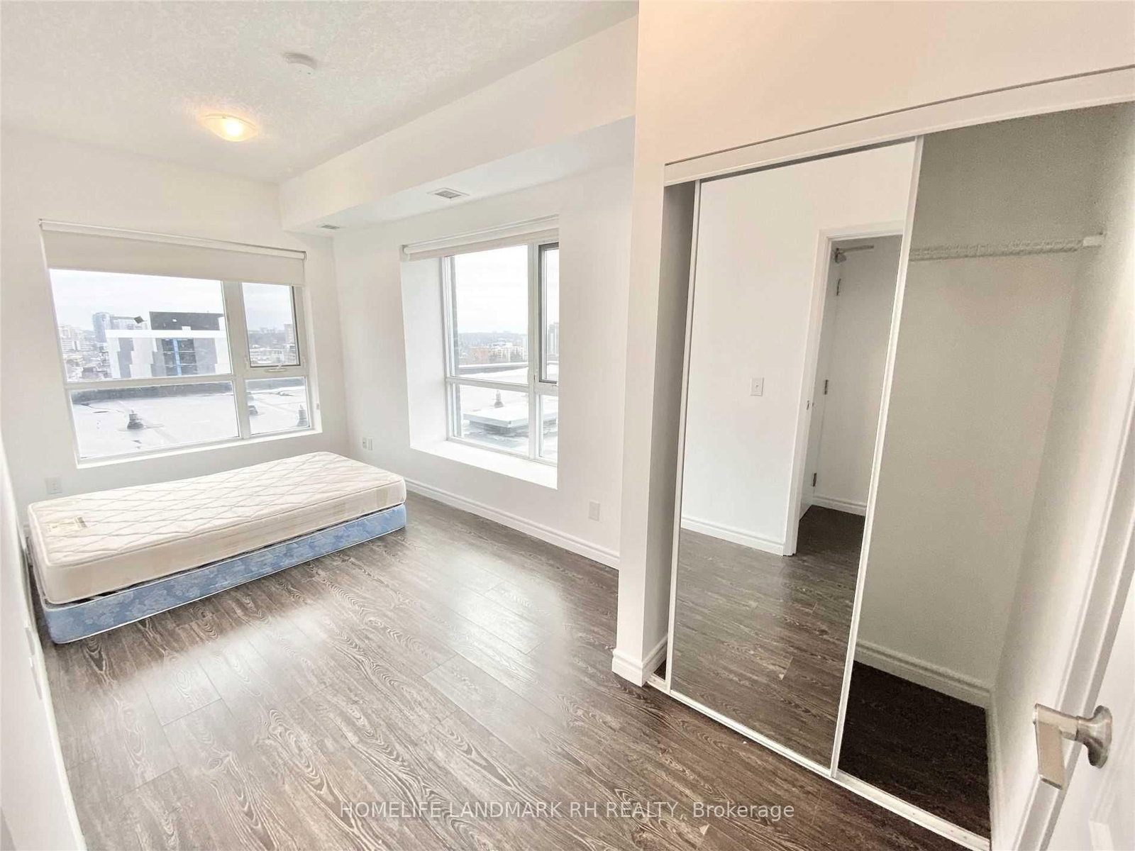 158 King Street N, Unit 1705 - Photo 9