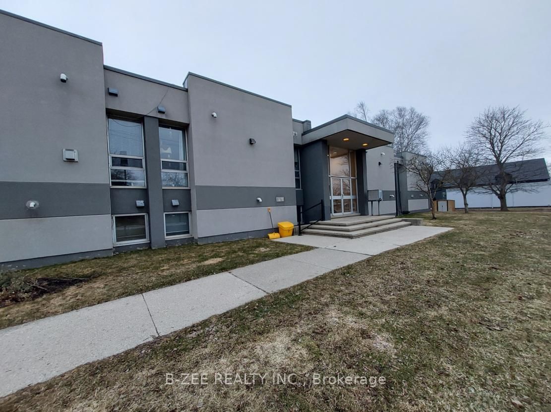 111 Main Street N, Unit 205