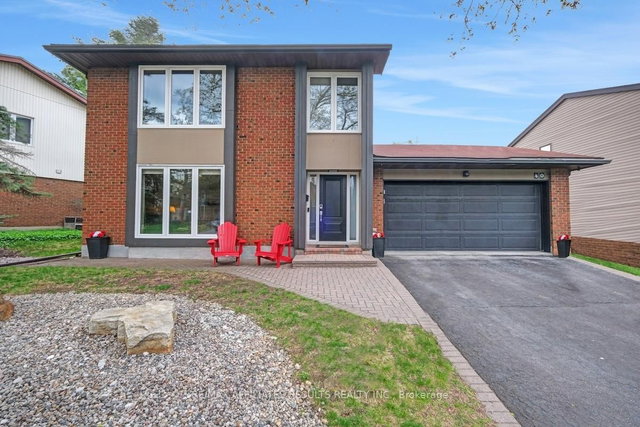 40 Nanook Crescent