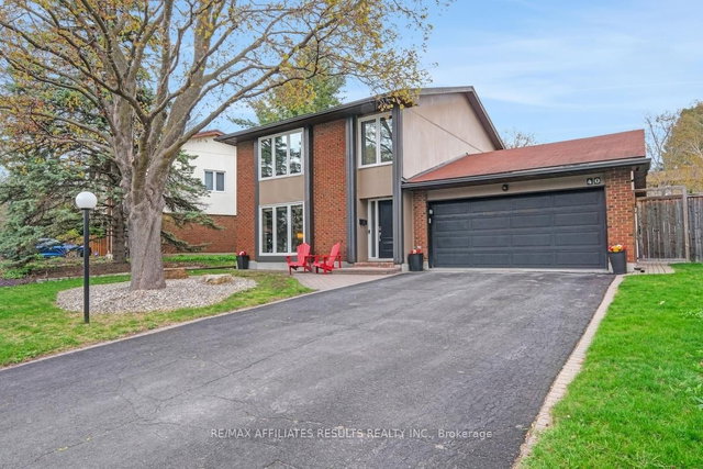 40 Nanook Crescent