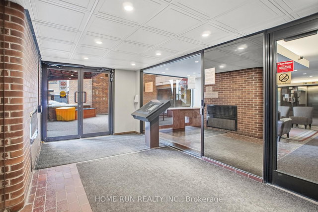 104 - 151 Bay Street