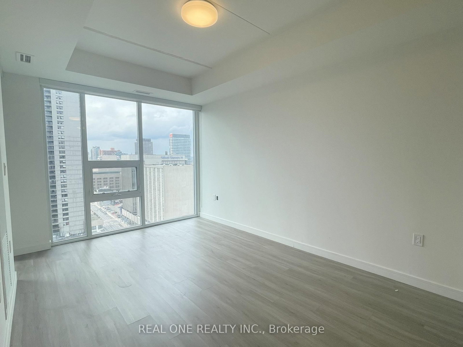 49 Walnut Street S, Unit 1706 - Photo 20