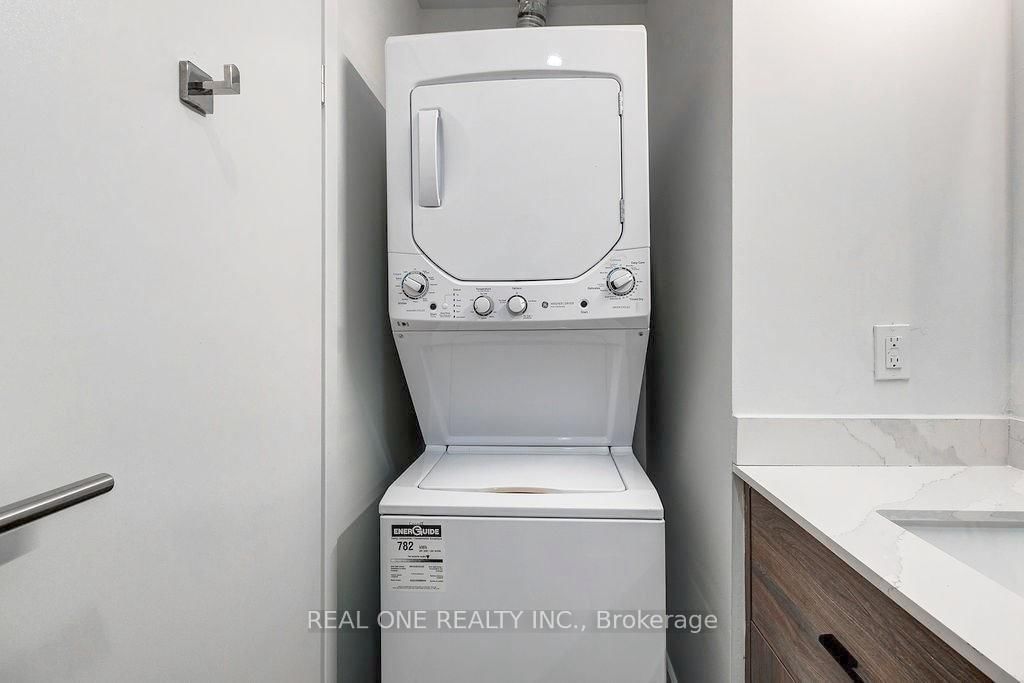 49 Walnut Street S, Unit 1706 - Photo 26