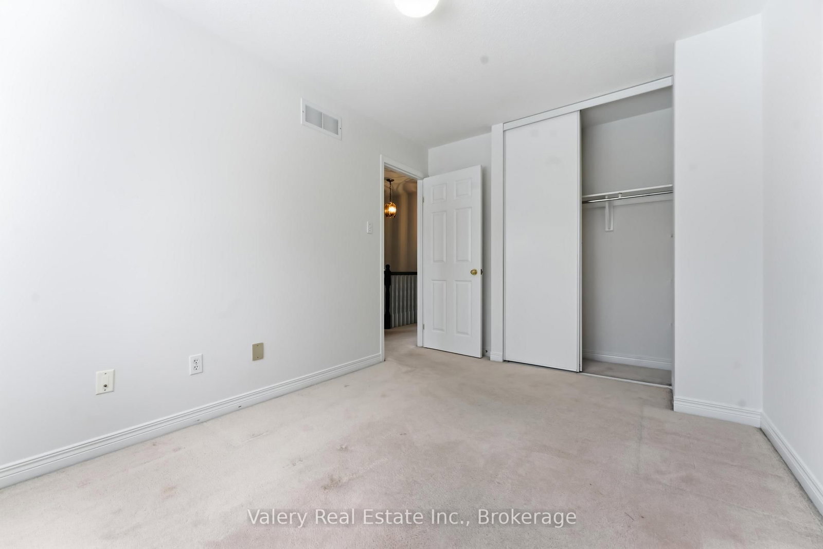 62 Astoria Crescent - Photo 24