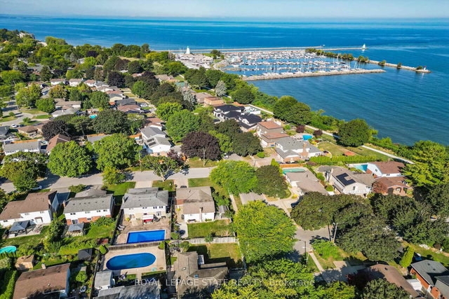 3 Fairington Crescent