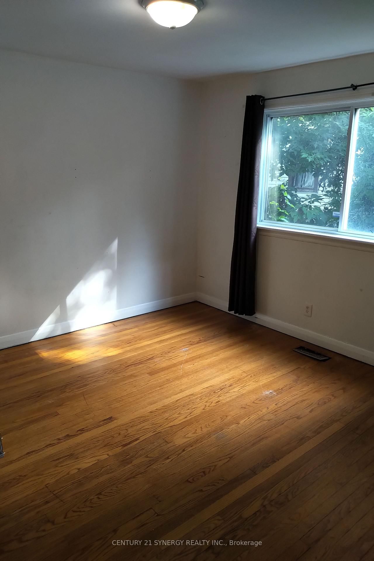 341 Parkdale Avenue • Ottawa, ON photo 14