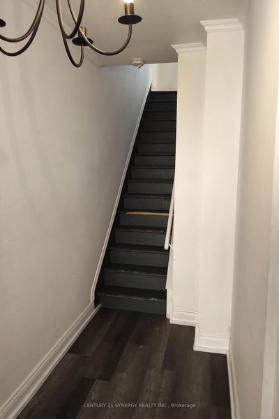 341 Parkdale Avenue • Ottawa, ON photo 5